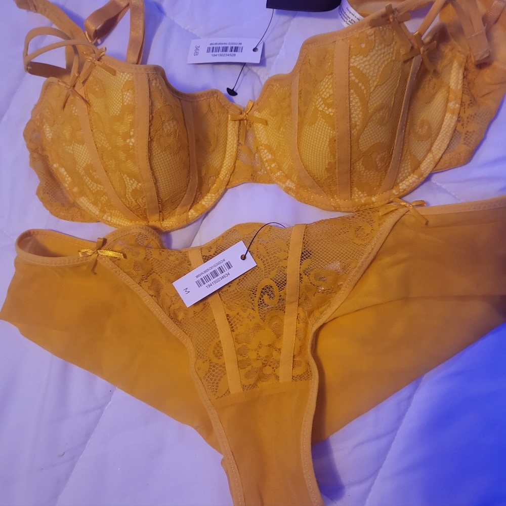 ADORE ME Bra & panties set